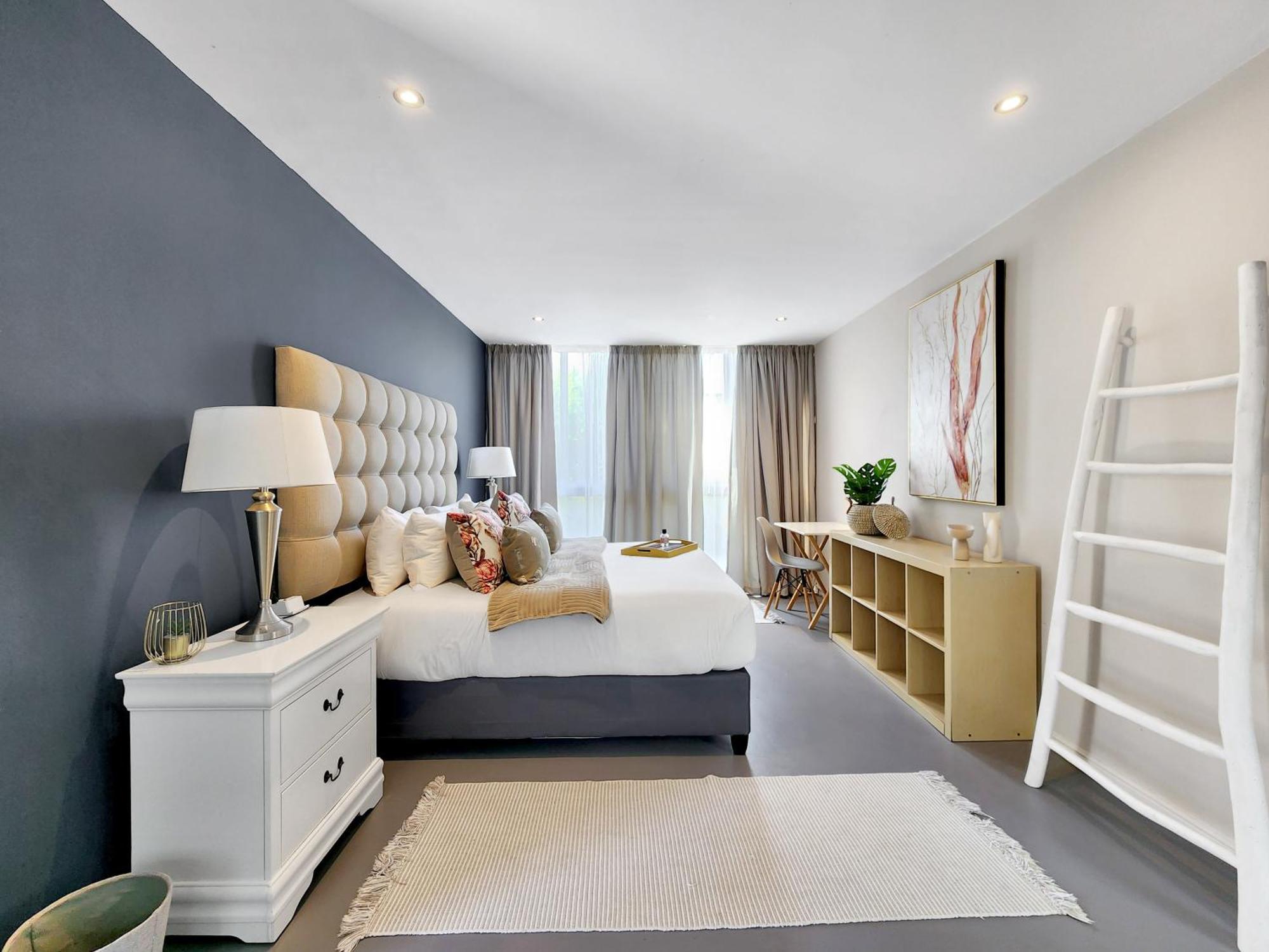 Cardita - 3 Bedroom Double Volume Dream Holiday home Cape Town