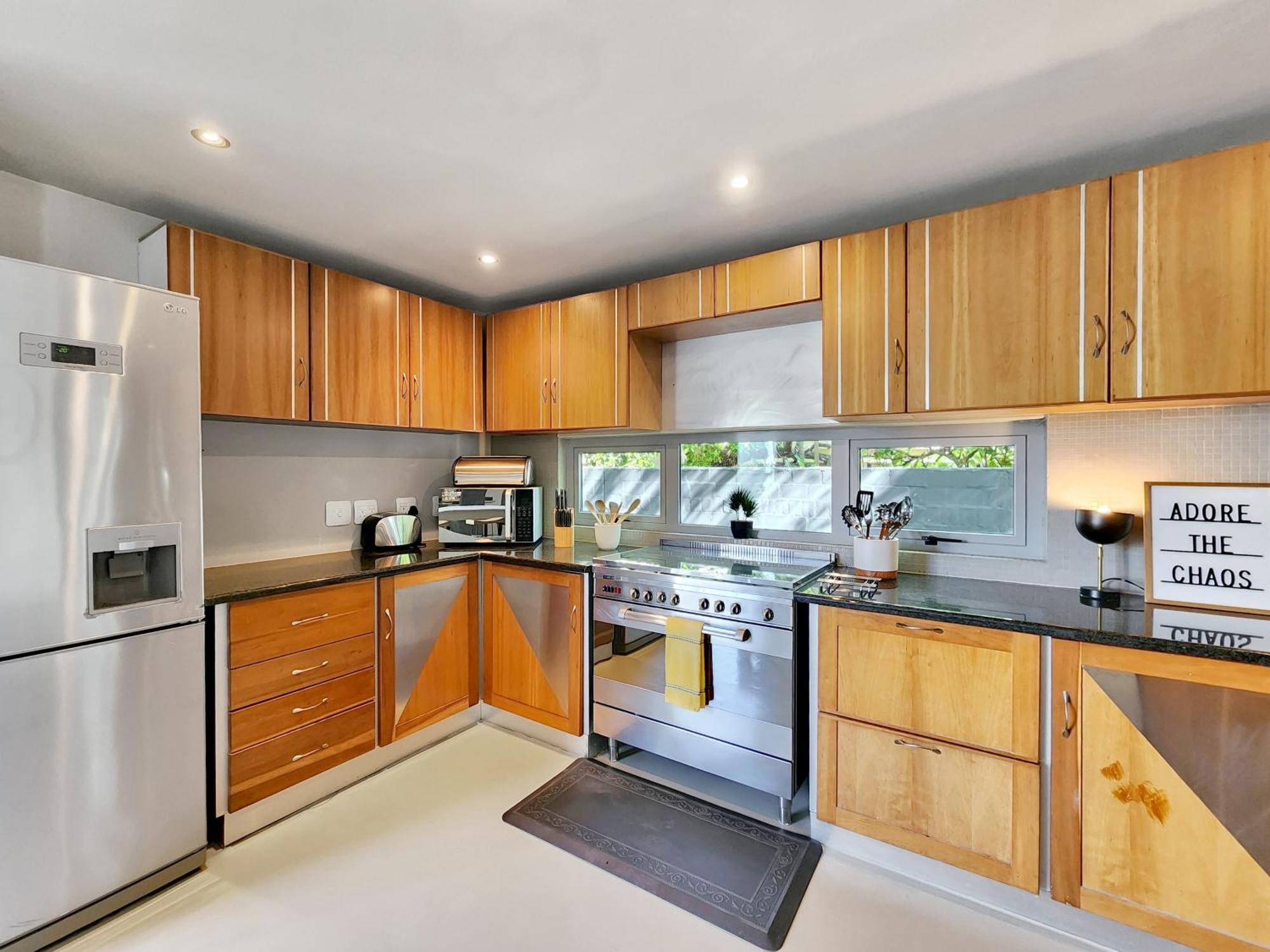 Cardita - 3 Bedroom Double Volume Dream Holiday home