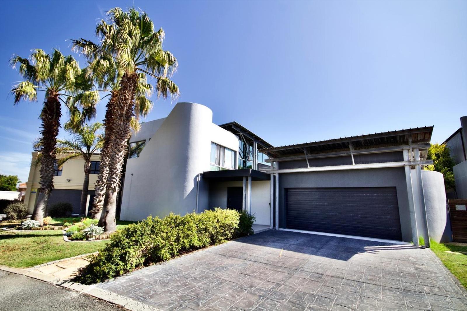 Cardita - 3 Bedroom Double Volume Dream *