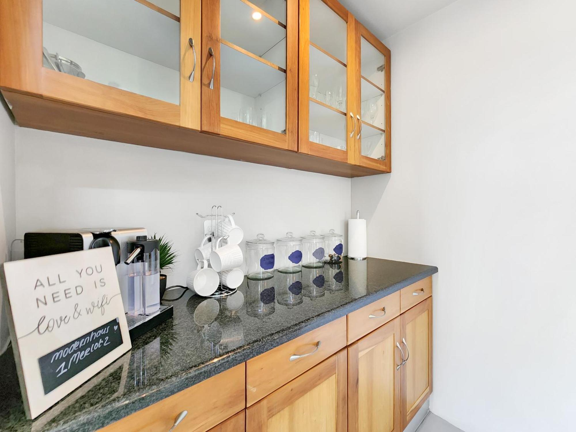 Cardita - 3 Bedroom Double Volume Dream Holiday home