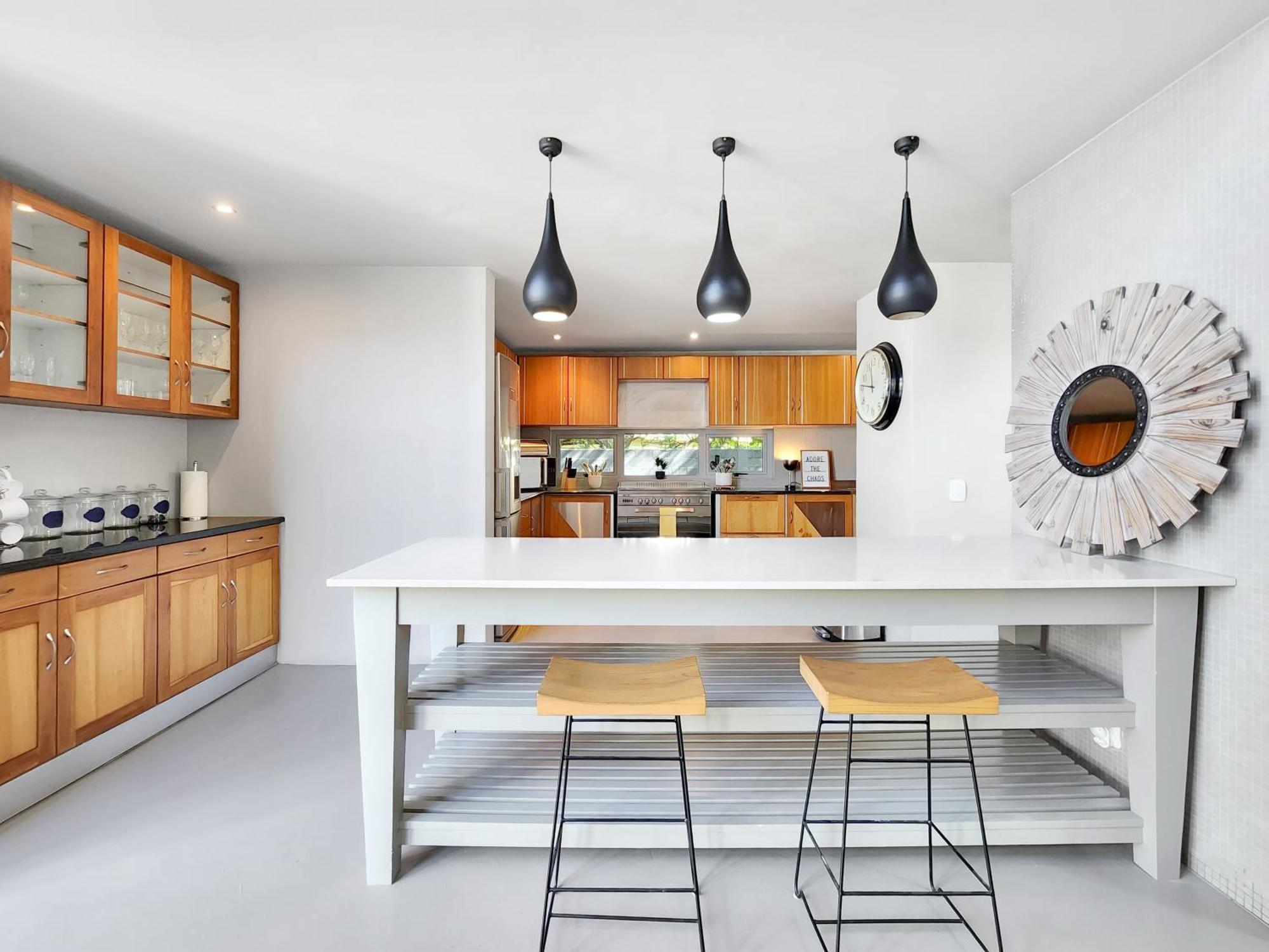 Cardita - 3 Bedroom Double Volume Dream Holiday home Cape Town